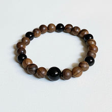 Load image into Gallery viewer, Anchored man bracelet