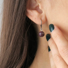Load image into Gallery viewer, Boucles d&#39;oreilles Éclipse
