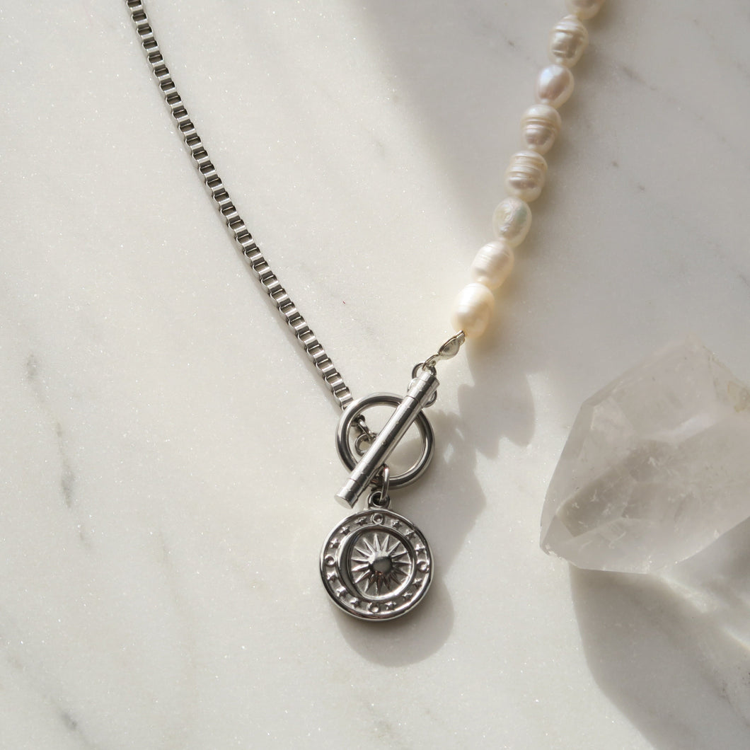 Collier Perles pendentif Soleil et Lune ~ Création unique