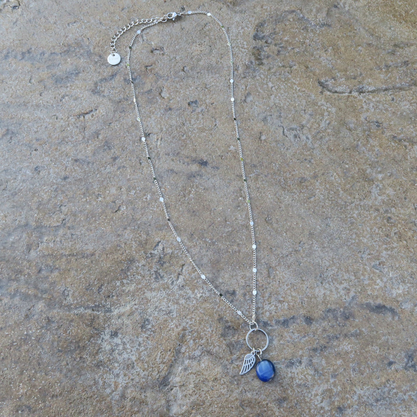 Collier Lever le voile