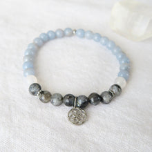 Charger l&#39;image dans la galerie, Bracelet Voile céleste ~ Création unique
