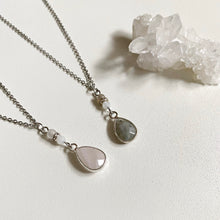 Load image into Gallery viewer, Quartz Rose necklace
