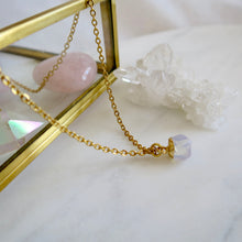 Load image into Gallery viewer, Clarity necklace
