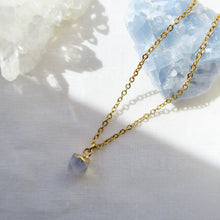 Load image into Gallery viewer, Clarity necklace

